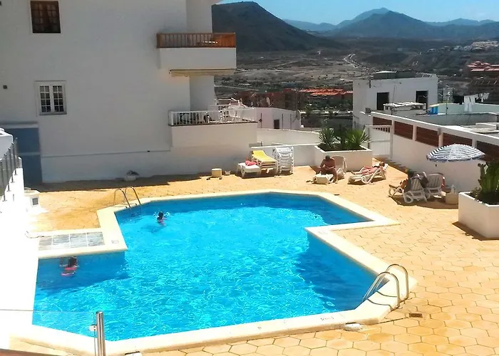 Ocean View Over Cristianos, Playa Vistas Apartment *